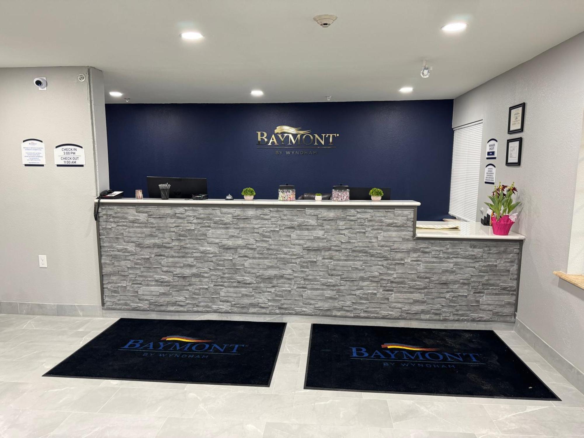 Baymont By Wyndham Dickinson Hotel Ngoại thất bức ảnh